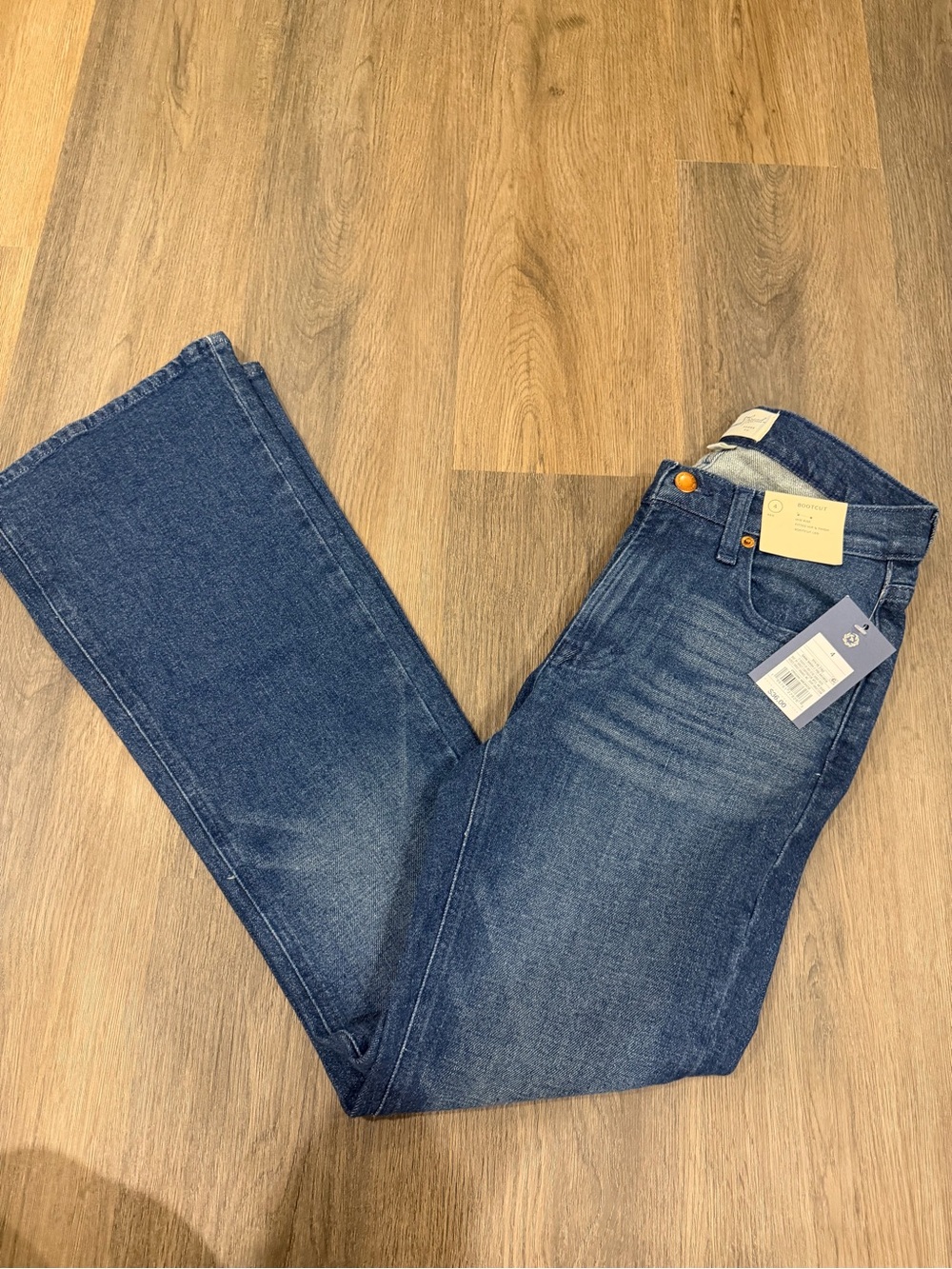 Universal Thread Mid-Rise Boot Cut Jean